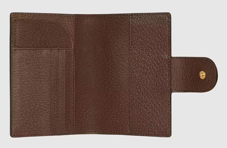 【国内発送★グッチ】オフィディア グッチ ロゴ パスポートケース