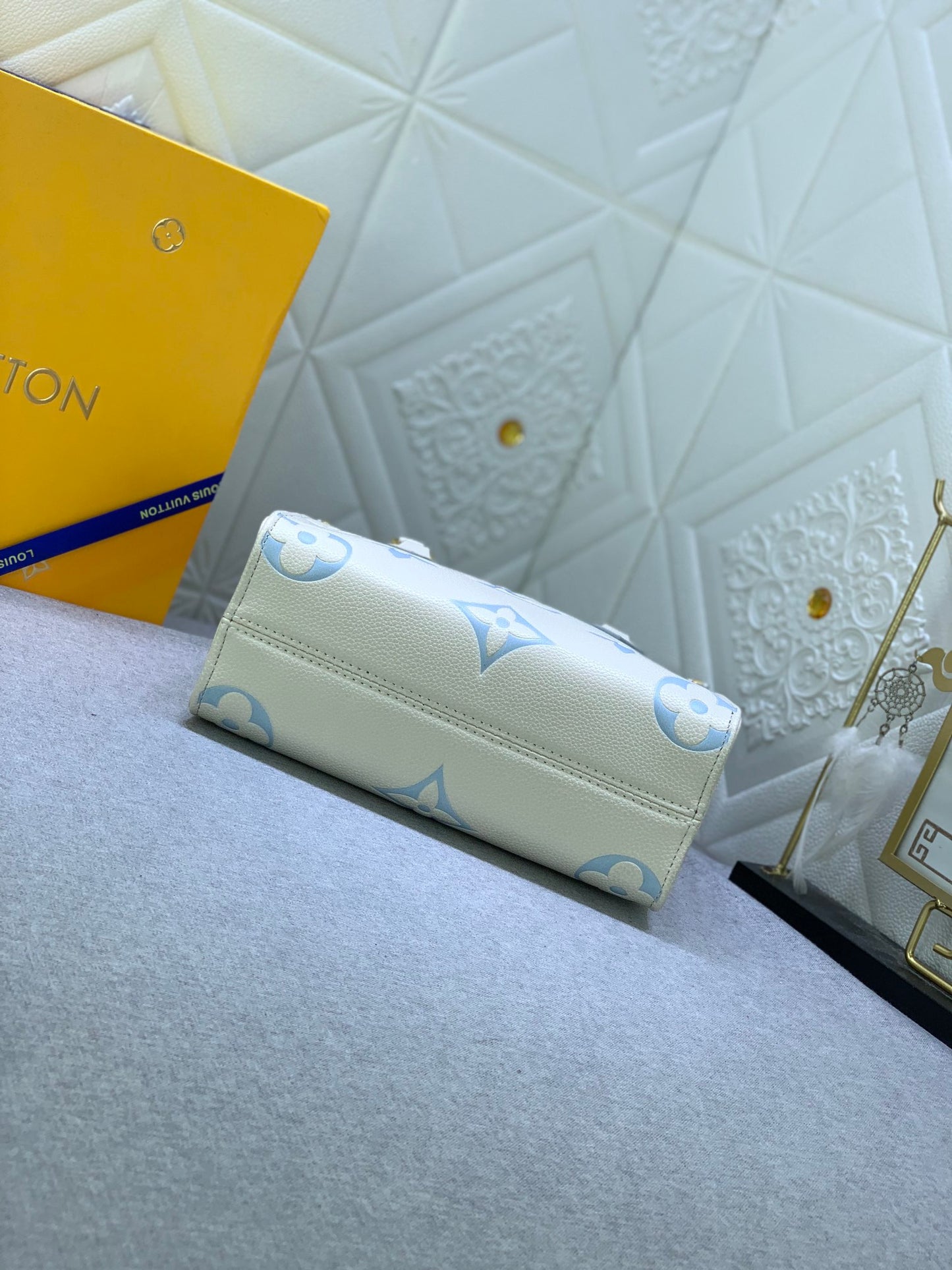 Louis Vuitton(ルイヴィトン) ONTHEGO バッグ 25x19cm