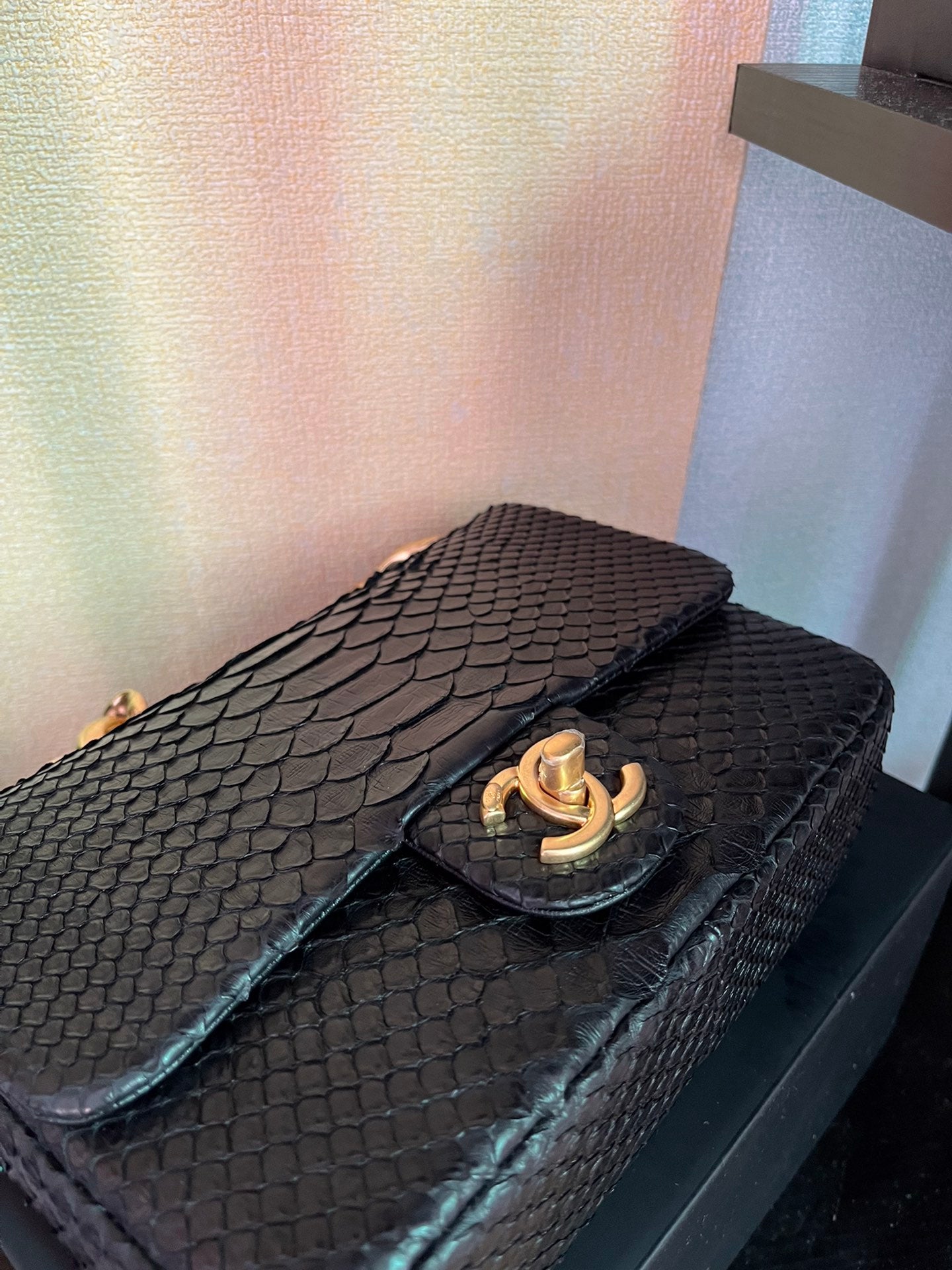 BOLSA CHANEL 2.55 PYTHON FLAP BAG AS3214