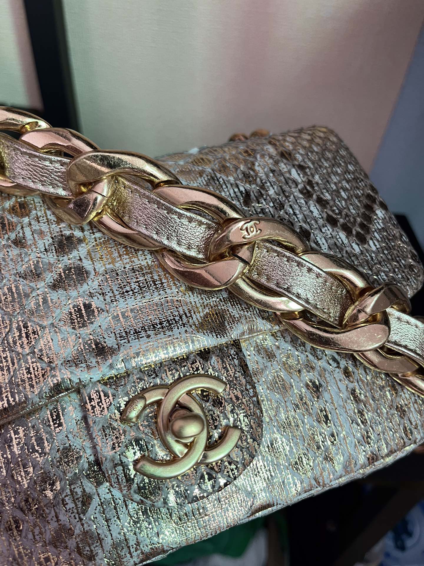 BOLSA CHANEL 2.55 PYTHON FLAP BAG AS3214