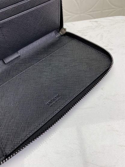 PRADA(プラダ) 財布 21x12cm