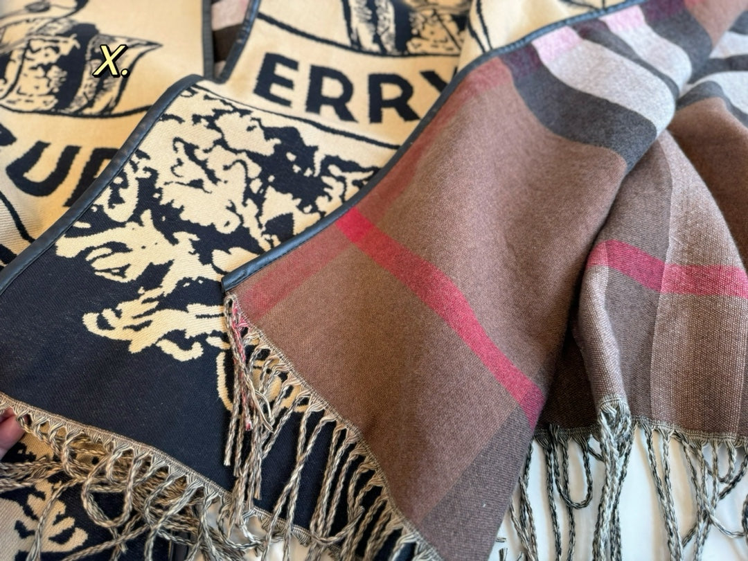【BURBERRY バーバリー 】バーバリー最新作ナイトウォーホース両面ジャガードショールケープ‼ ️定番中の定番
