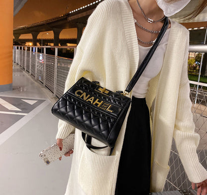 👜レターワンショルダーバッグ、ファッショナブルな大容量テクスチャードメッセンジャーバッグ👜【送料無料】