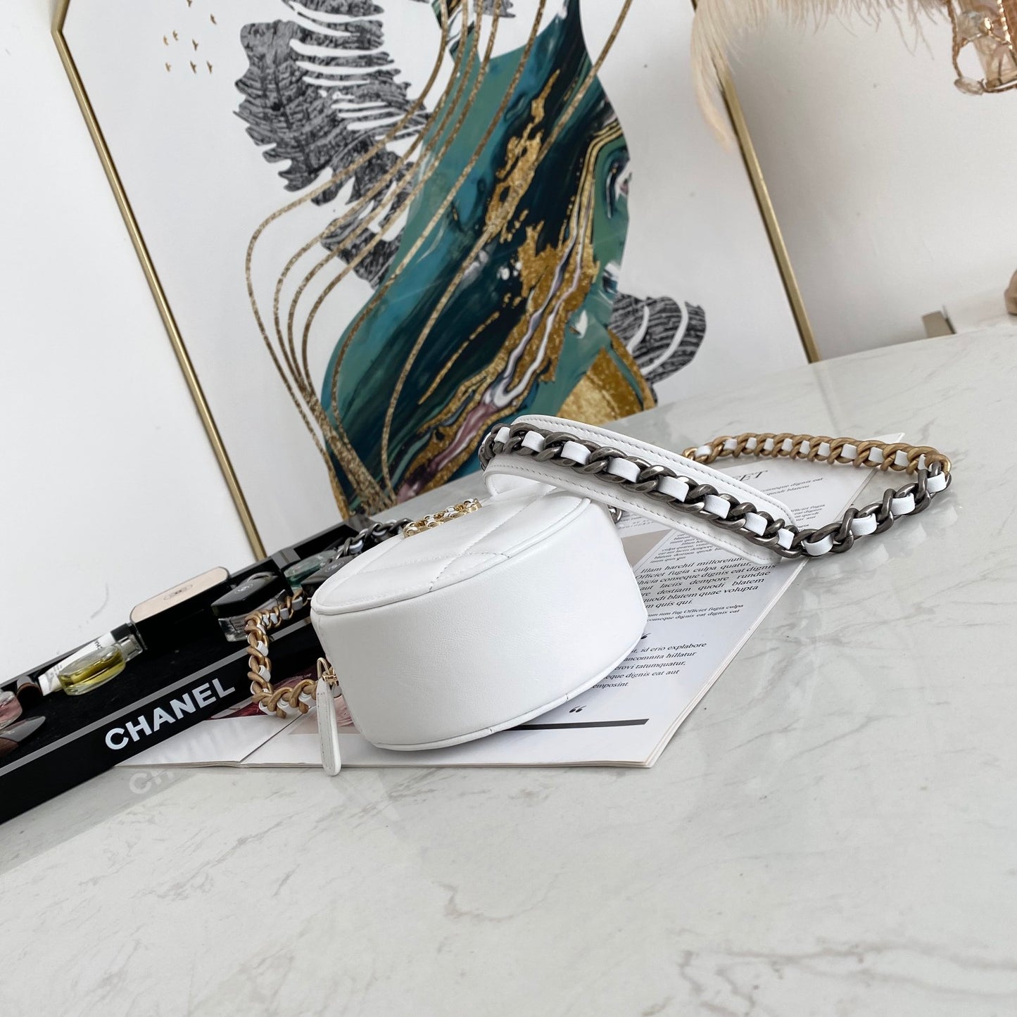 CHANEL 19 CLUTCH WITH CHAIN 0945