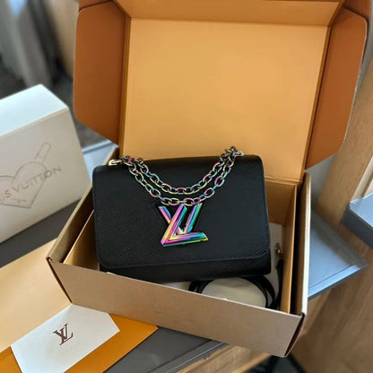 ★Louis Vuitton★ネオクラシカルなツイストミディアムバッグの登場です