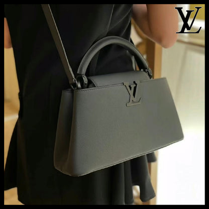 【スタイリッシュに♪】Louis Vuitton★カプシーヌ EW MM M23947 M23948