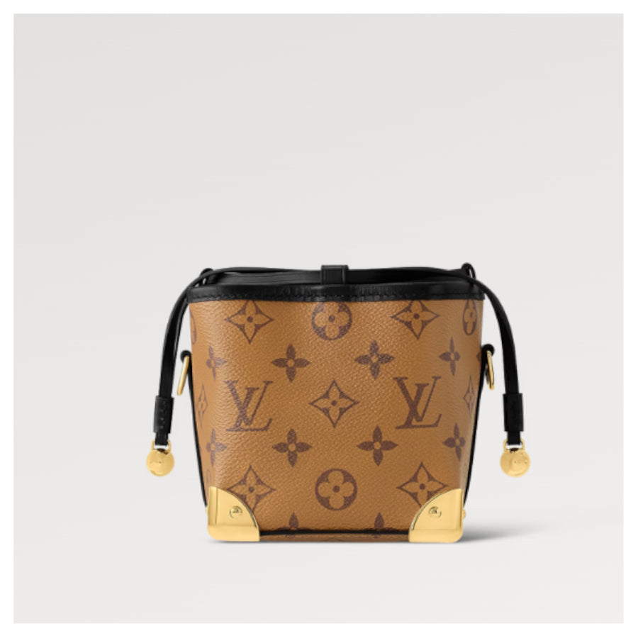 《シックでモダン！》Louis Vuitton　ノエ パース・LV チャーム M82885