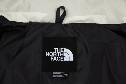 【The North Face】KAWS1996 ダウンジャケット ご好評に付き再入荷！
