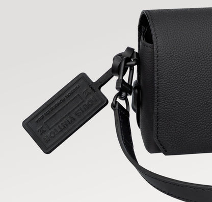 【雑誌 GQ 掲載】LV☆ファストライン・ウエアラブル ウォレット M82085