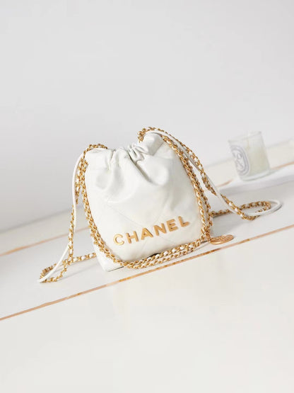 CHANEL 22 Bag Mini AS3980