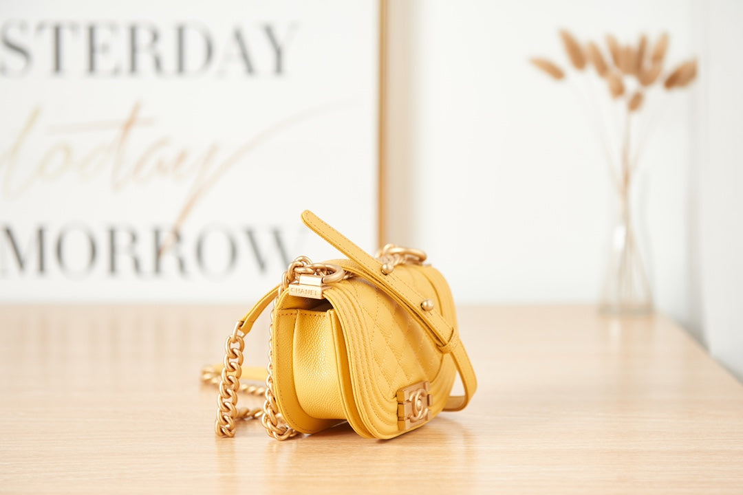 Chanel MINI 22 COCO BEACH AS3315