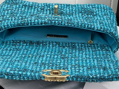 CHANEL 19 HANDBAG AS1161