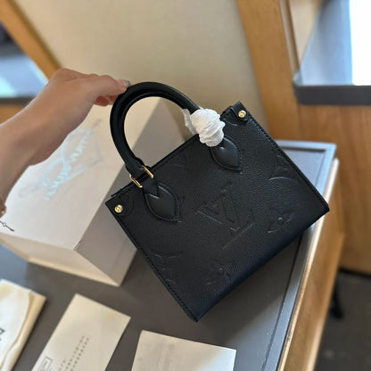 Louis Vuitton◇OnTheGo ハンドバッグは、モノグラム アンプラント レザーのエレガンスを解き放ちます