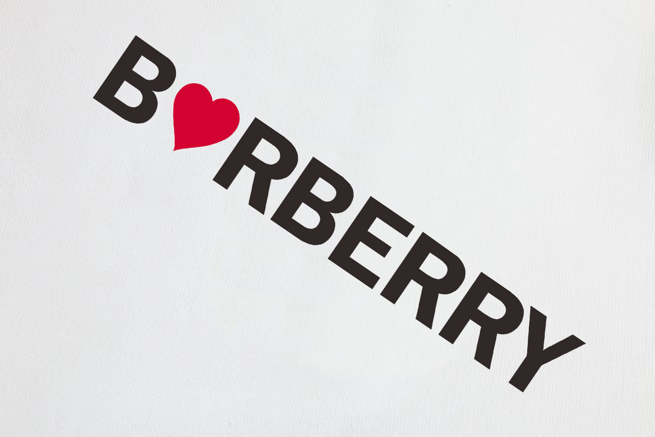 【 Burberry 旗艦店】ご好評に付き再入荷！！