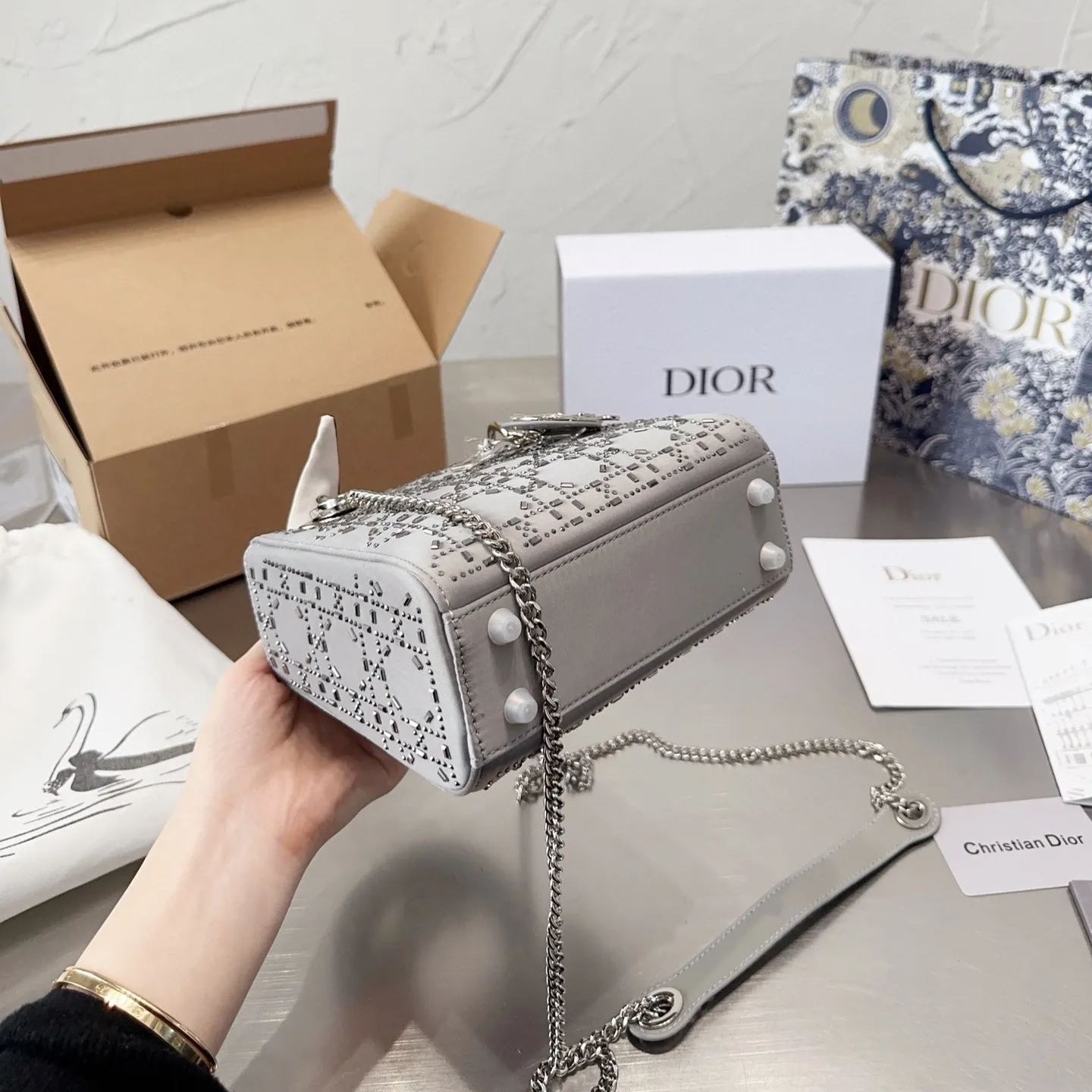 大人気【LADY DIOR】カナージュ サテン ミニバッグ