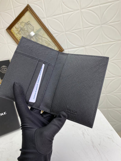 PRADA(プラダ) 財布9.5x14cm