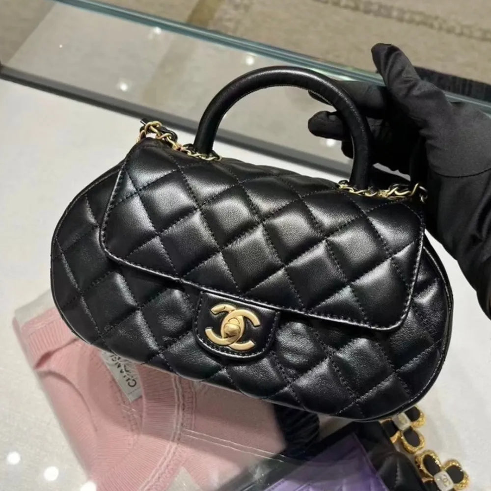 CHANEL トップハンドルフラップバッグ