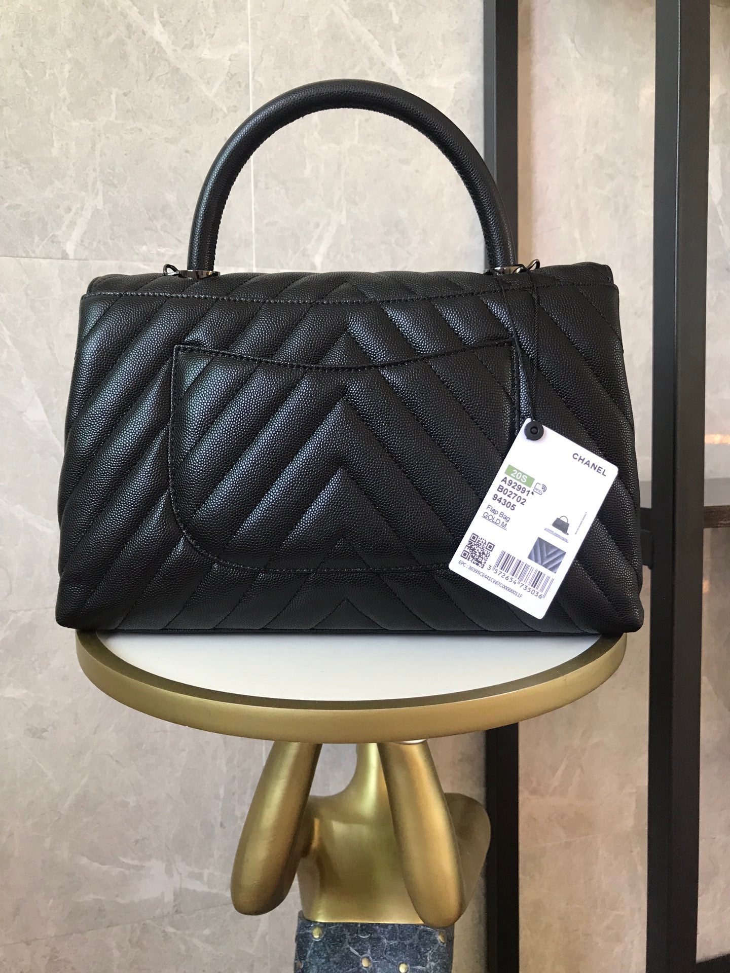 Chanel Cowhide handbag 92991