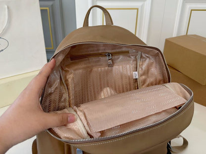 【PRADA 公式 旗艦店】プラダ リュックサック当日出荷 好評に付き再入荷！31*36CM 240719