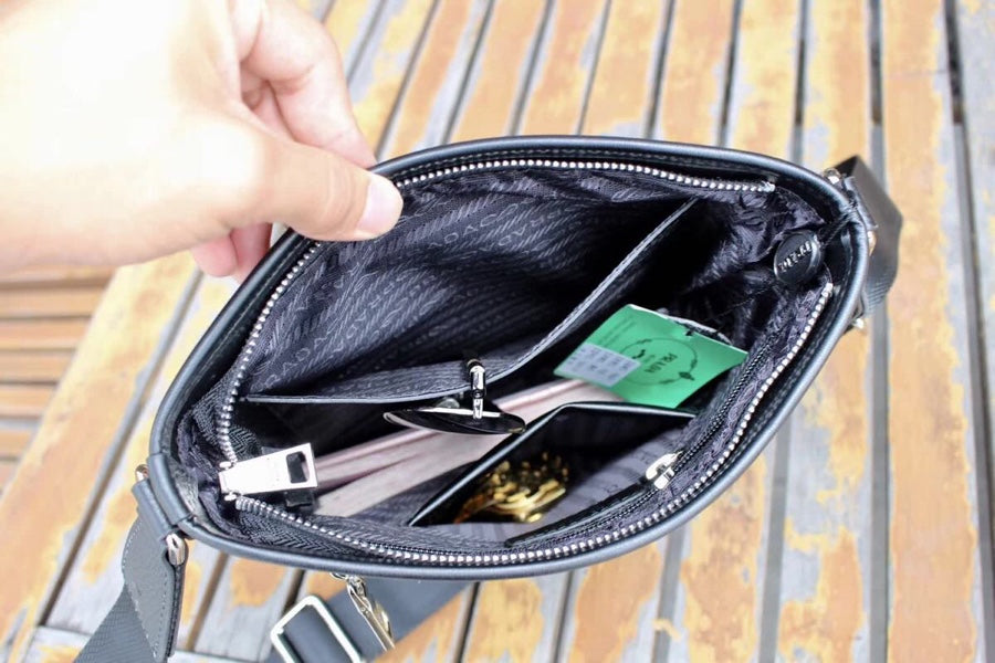 【 PRADA 公式 旗艦店】 プラダ ショルダーバッグ 当日出荷 好評に付き再入荷！25*17*5CM