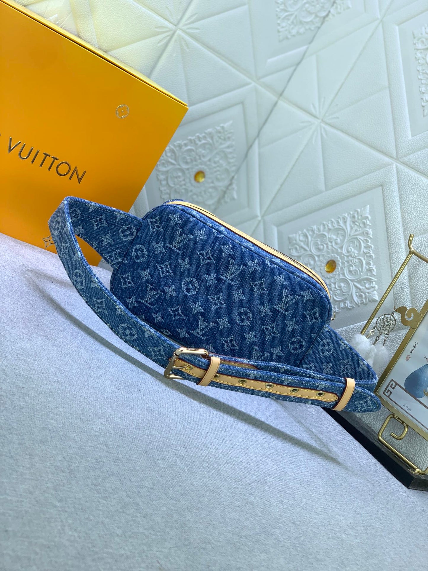LouisVuitton モデニムベルトバッグ M95347