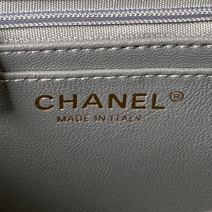 Chanel❄️24C 🔅AS4362 diamond letter handle mini CF