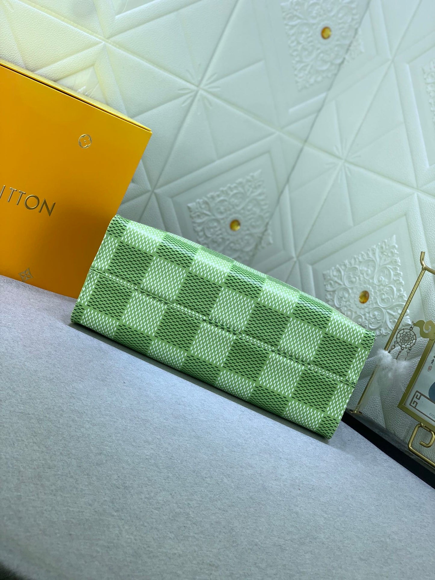 【LOUIS VUITTON】LV 新品ONTHEGO ミディアム ハンドバッグ