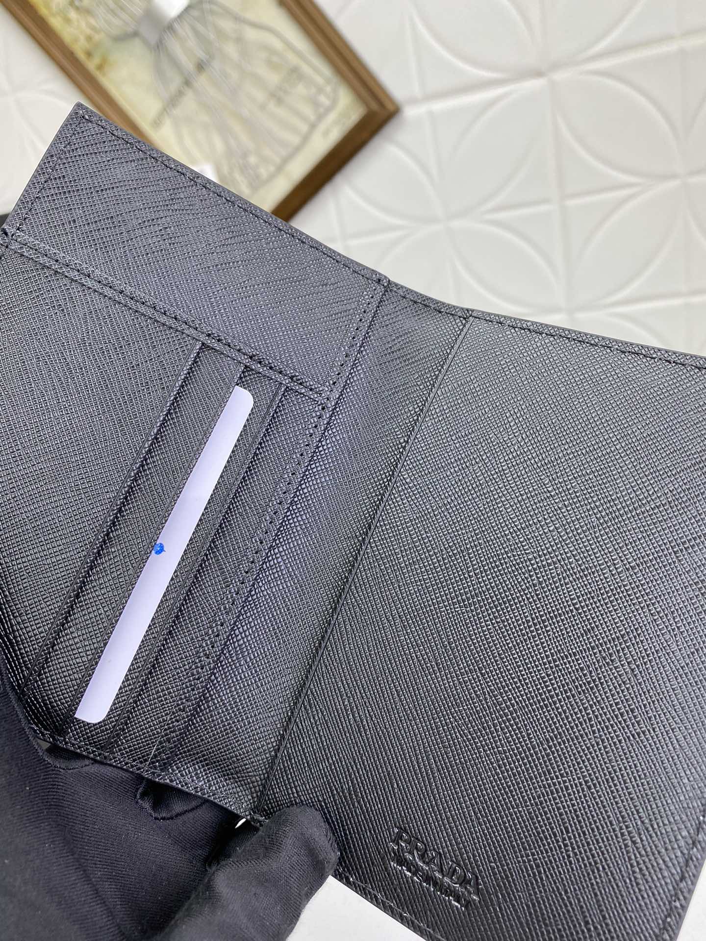 PRADA(プラダ) 財布9.5x14cm