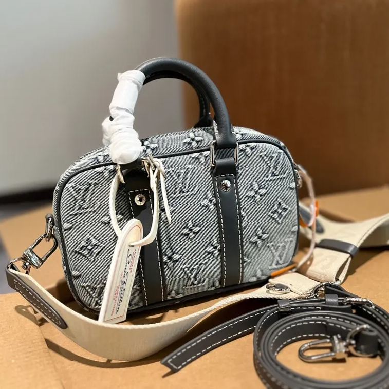 LouisVuitton デニムバッグ