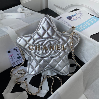 CHANEL 2024 Cruise CHANEL ☆STAR HANDBAG ☆AS4579
