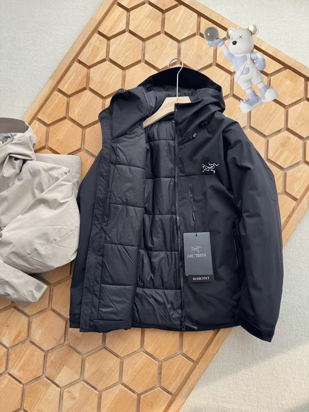 【ARC'TERYX旗艦店】ダウンジャケット 男女兼用 ご好評に付き再入荷！