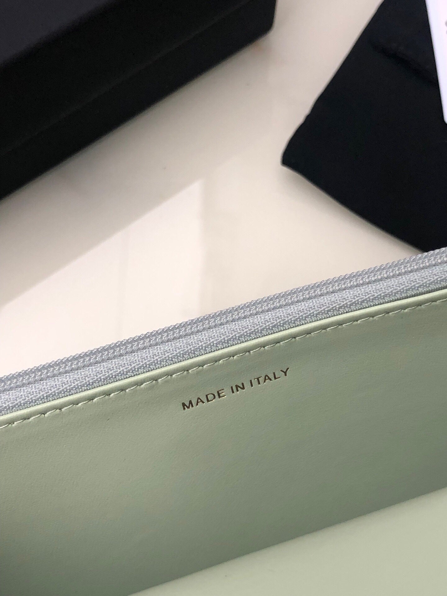 CHANEL 19 WALLET ON CHAIN 0957