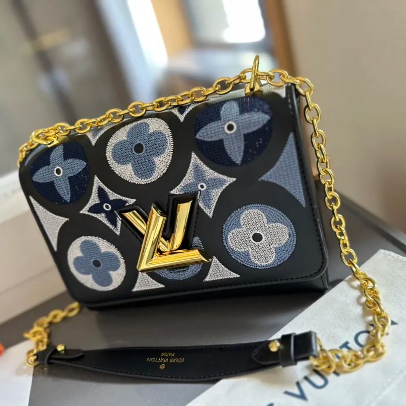 Louis Vuitton◇ネオクラシカルなツイストミディアムバッグの登場です