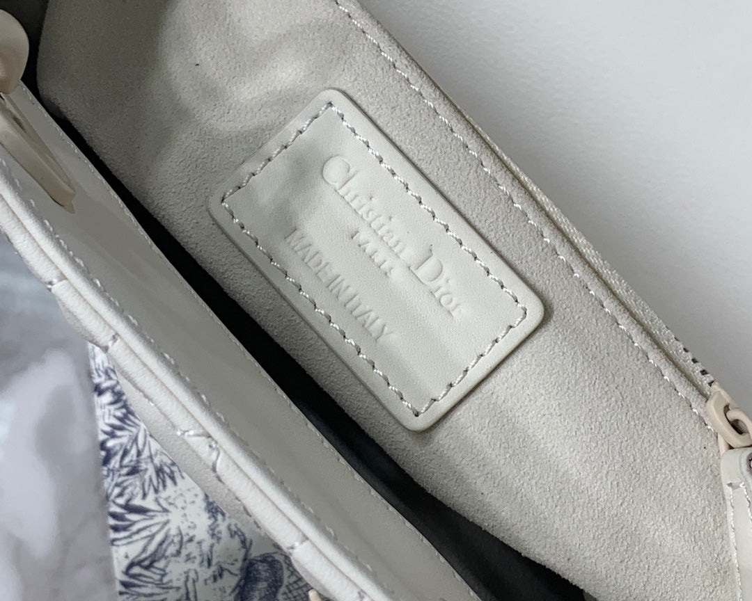 新作☆国内発送【Dior】LADY D-LITE