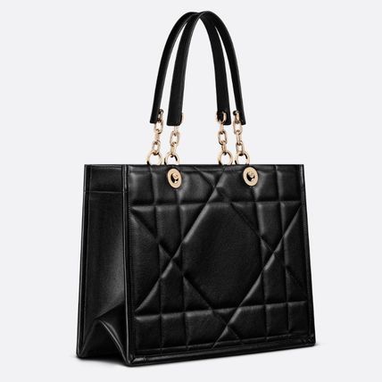 【DIOR】★高級感漂うデザイン★DIOR ESSENTIAL ミディアムトートバック