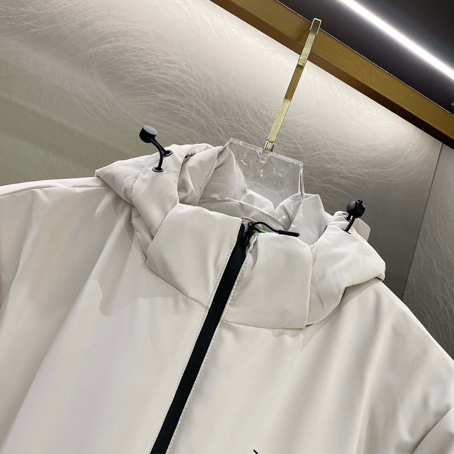 【ARC TERYX公式旗艦店】ダウンジャケット 男女兼用 ご好評に付き再入荷！