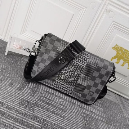 LOUIS VUITTON ルイヴィトン メッセンジャーバッグ 23.5X14X5CM