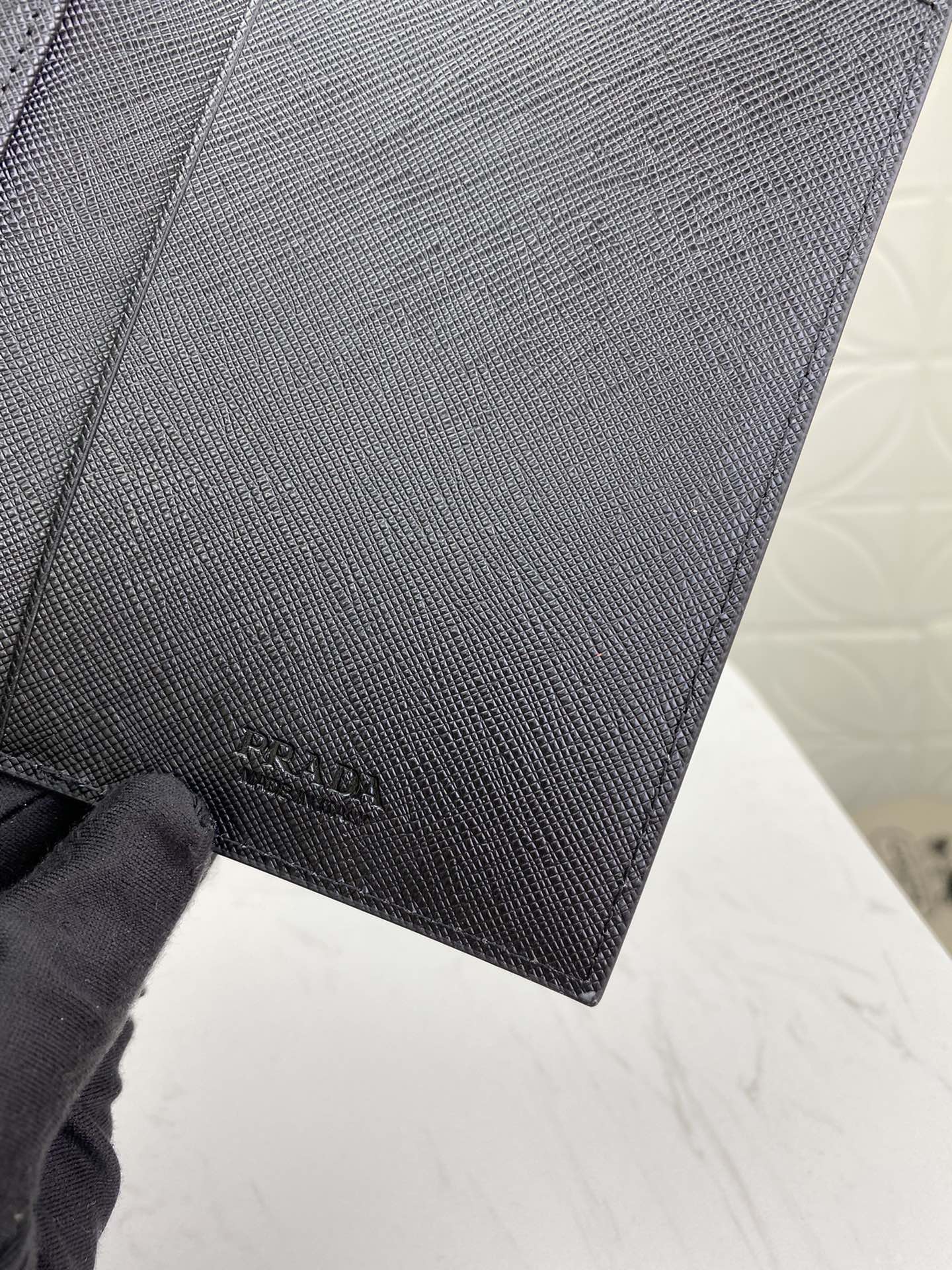 PRADA(プラダ) 財布9.5x14cm