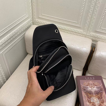 【 PRADA 公式旗艦店】プラダ 胸ポケット 当日出荷 好評に付き再入荷！29*17*6.5CM