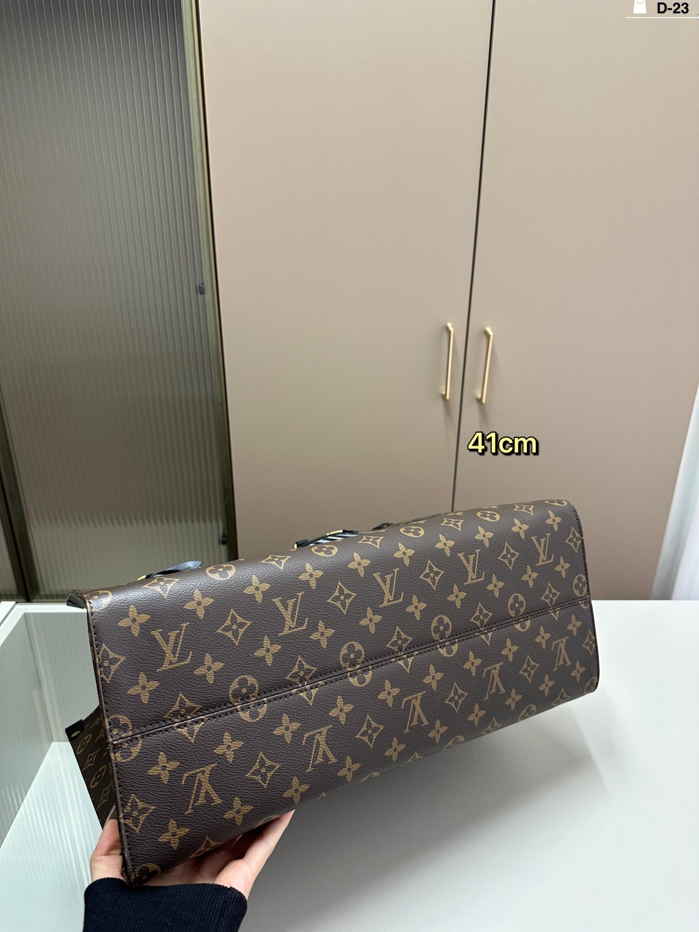 Louis Vuitton(ルイヴィトン) コストパフォーマンスの王様 onthego マミーバッグ 新モデル発売