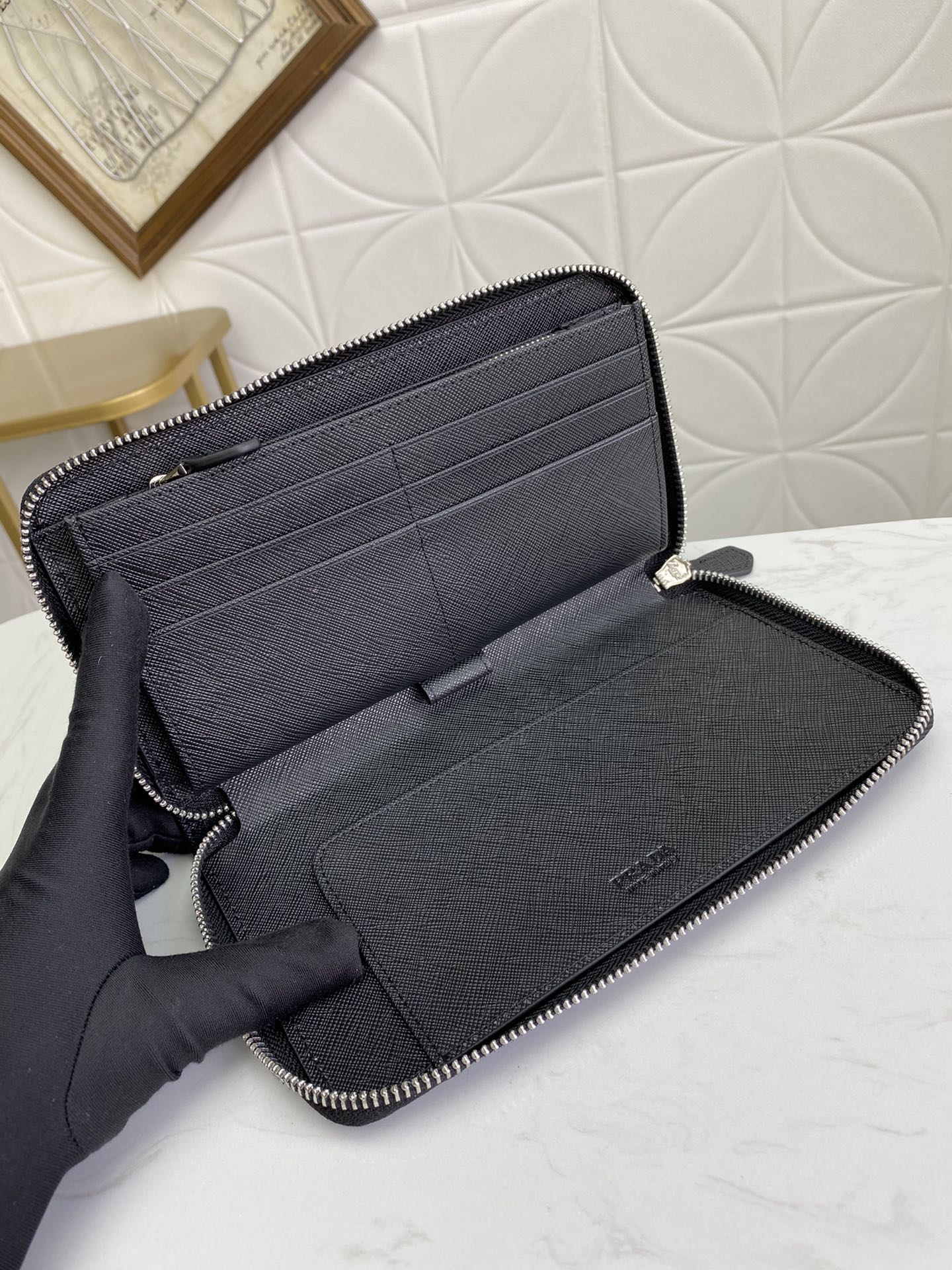 PRADA(プラダ) 財布 21x12cm