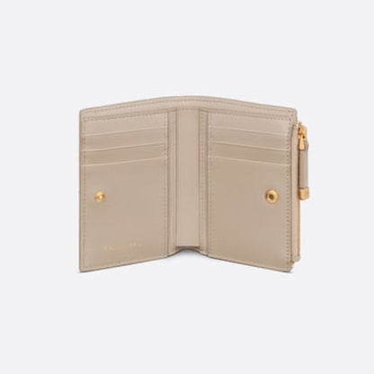 エレガントで高級感ある一品DIOR CARO ダリアウォレット☆【2023新しい商品】