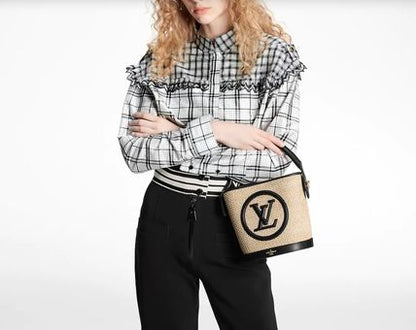【louis vuitton】*国内発送*★新作 louis vuittonバッグ★-BUYMA
