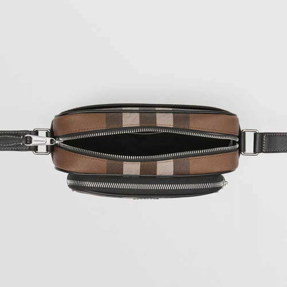 ★BURBERRY★超かっこいい！タータンチェックのショルダーバッグ