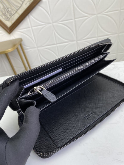 PRADA(プラダ) 財布 21x12cm