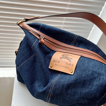 Burberry デニムブルー・ショルダーバッグ 26*22cm