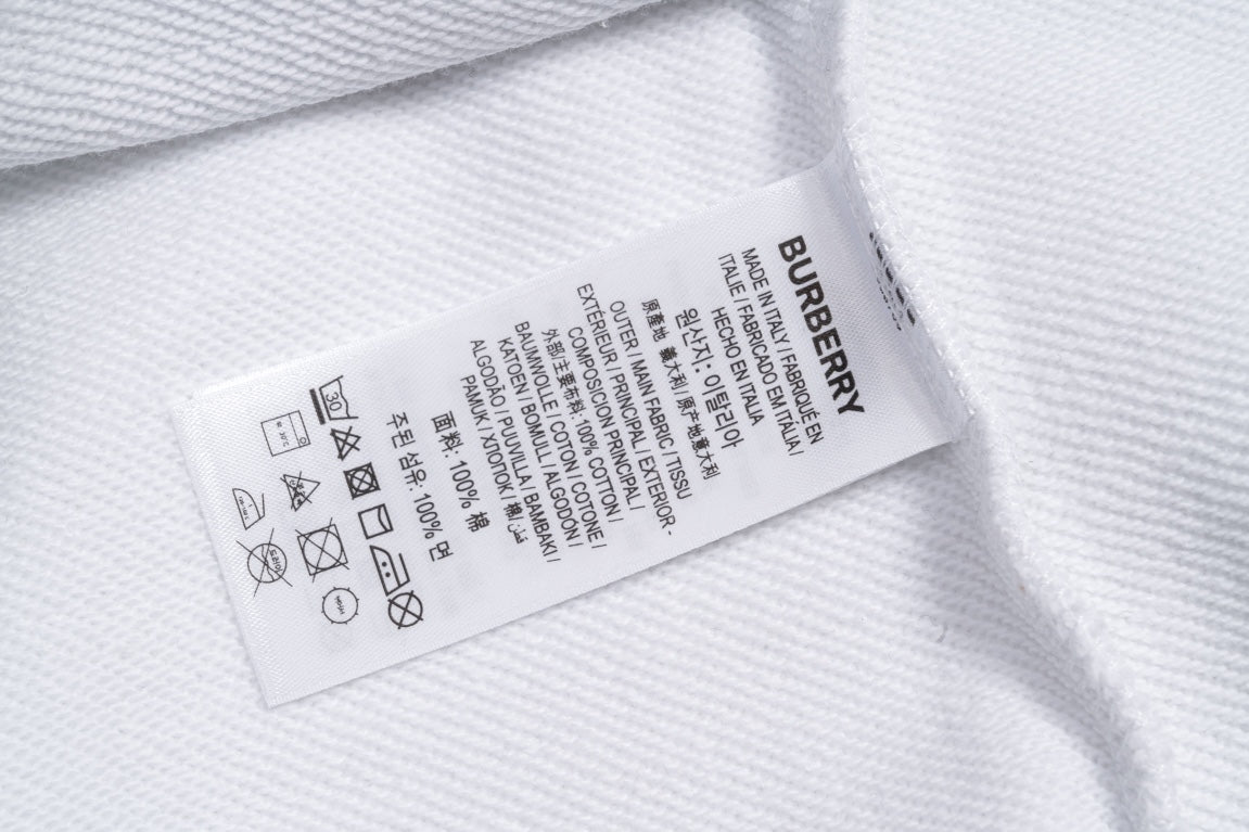 【 Burberry 旗艦店】ご好評に付き再入荷！！