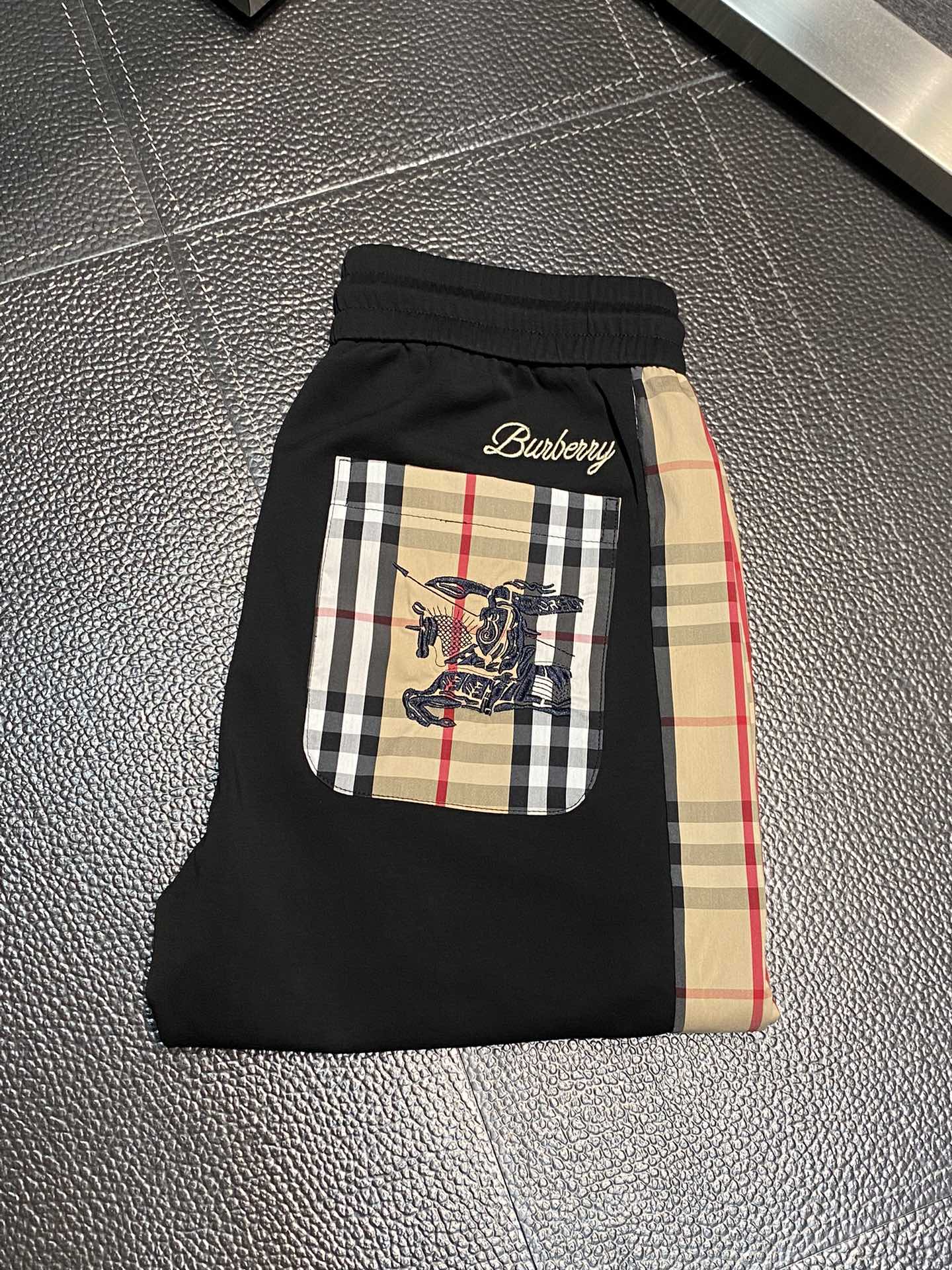 【Burberry 公式 旗艦店】カジュアルパンツ、レギンス