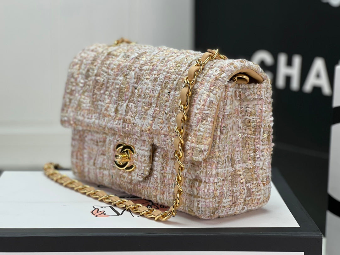 Chanel MINI CLASSIC FLAP BAG 1116