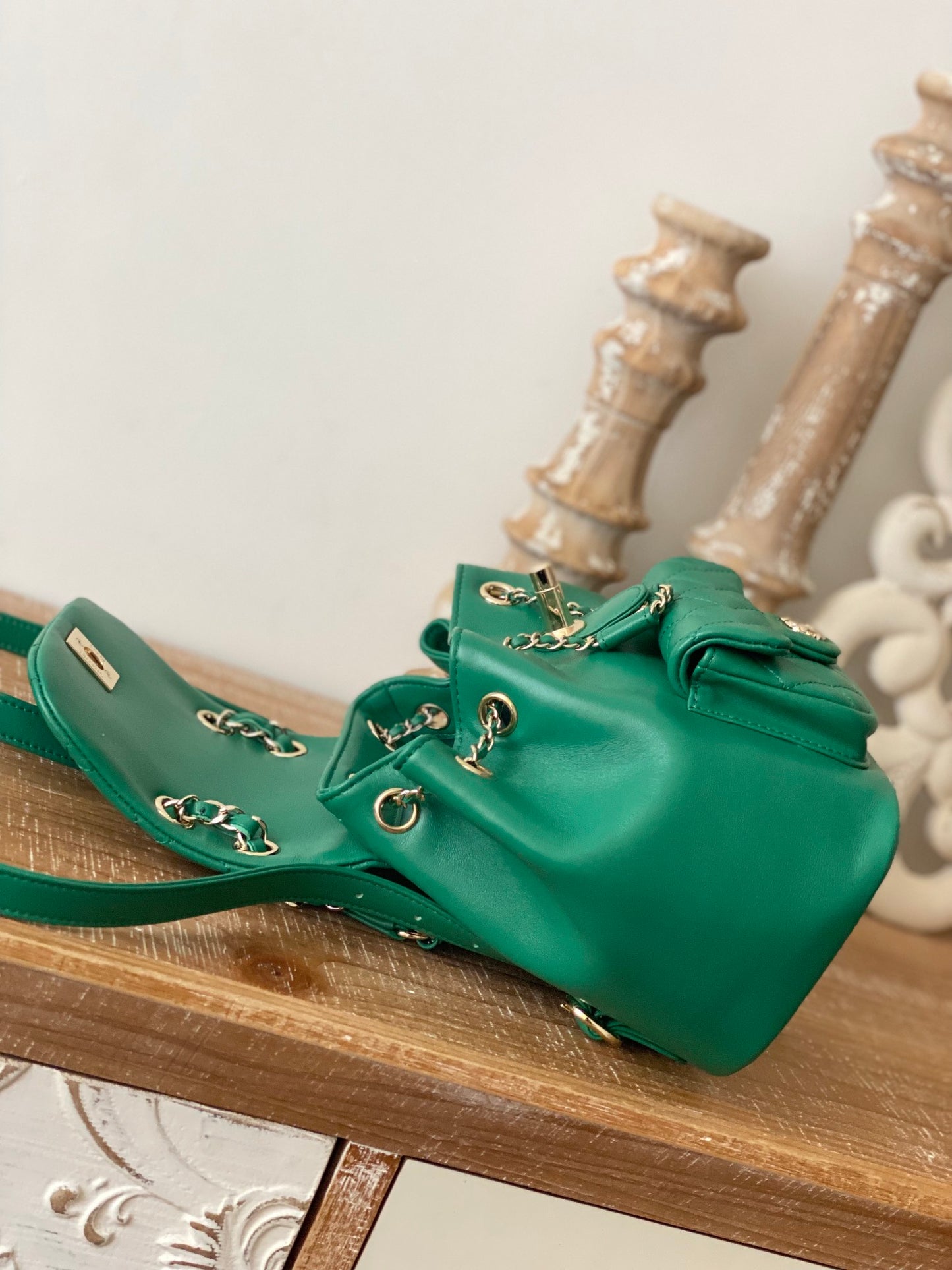 CHANEL 2022 DUMA 2908